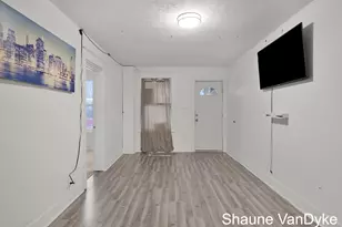 1537 Broadway Ave NW, Grand Rapids, MI 49504 - Photo 5