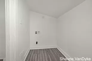 1537 Broadway Ave NW, Grand Rapids, MI 49504 - Photo 13