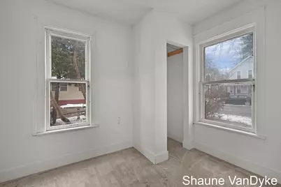 1537 Broadway Avenue NW, Grand Rapids, MI 49504 - Photo 15