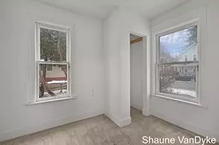 1537 Broadway Ave NW, Grand Rapids, MI 49504 - Photo 15