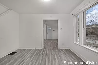 1537 Broadway Avenue NW, Grand Rapids, MI 49504 - Photo 19