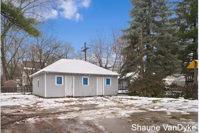 1537 Broadway Avenue NW, Grand Rapids, MI 49504 - Photo 35