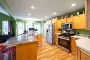 975 Songbird Ln, Holland, MI 49423 - Photo 15