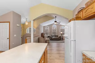 2054 52nd St SW, Wyoming, MI 49519 - Photo 13