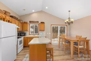 2054 52nd St SW, Wyoming, MI 49519 - Photo 9