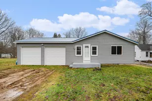 926 Birch St, Niles, MI 49120 - Photo 1