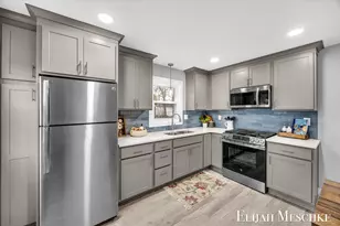 4305 40th St SW, Grandville, MI 49418 - Photo 9