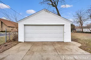 4305 40th St SW, Grandville, MI 49418 - Photo 31