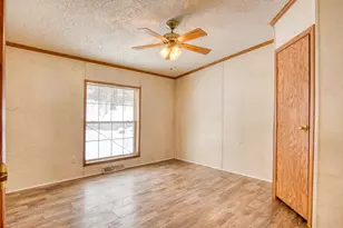 1041 S Poplar Ave, White Cloud, MI 49349 - Photo 9