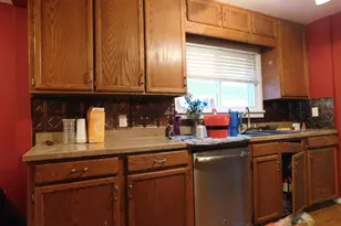 40 W Spaulding Ave W, Battle Creek, MI 49037 - Photo 9