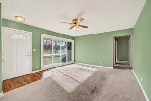 430 Peacock Walk, Jackson, MI 49202 - Photo 9