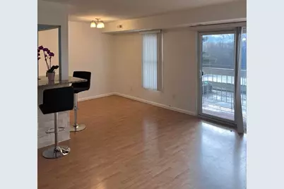 30445 W 14 Mile Road #59, Farmington Hills, MI 48334 - Photo 3