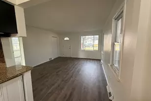 11691 Cornell St, Taylor, MI 48180 - Photo 7