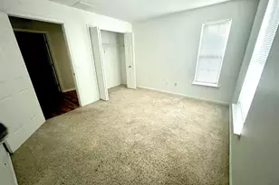 2782 S Knightsbridge Cir, Ann Arbor, MI 48105 - Photo 9