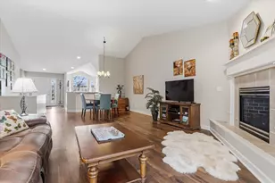 362 Round Hill Rd, Kalamazoo, MI 49009 - Photo 11