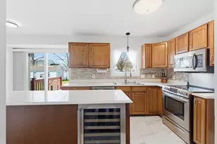 5698 Tradewind Dr, Portage, MI 49024 - Photo 11