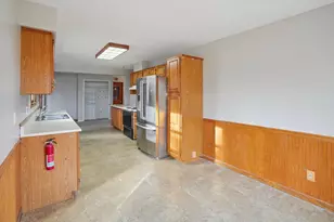 107 S Center St, Eaton Rapids, MI 48827 - Photo 17