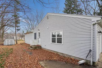 107 S Center Street, Eaton Rapids, MI 48827 - Photo 33