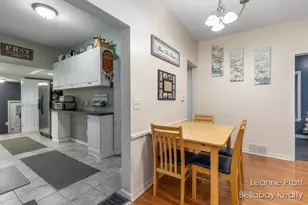 416 N Wilson Ave, Kalamazoo, MI 49004 - Photo 9