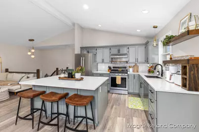 6165 Arroyo Vista Drive NE, Rockford, MI 49341 - Photo 7