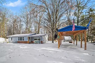 8904 Yoder Dr, Farwell, MI 48622 - Photo 5