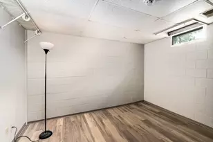 919 Lawndale St, Ludington, MI 49431 - Photo 19