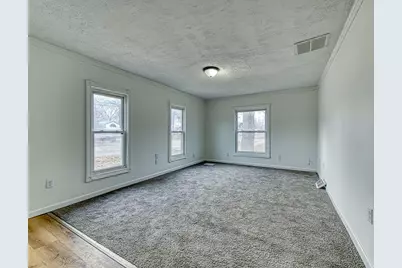 439 E Monroe Street, Dundee, MI 48131 - Photo 3
