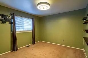 34839 John Hauk St, Westland, MI 48185 - Photo 19