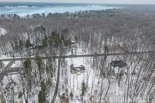 5233 W Lakewood Rd, Whitehall, MI 49461 - Photo 11