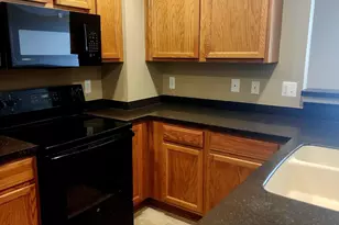 55439 Ambassador Ct, Shelby Twp, MI 48316 - Photo 7