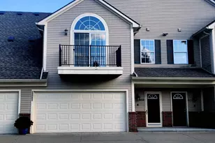 55439 Ambassador Ct, Shelby Twp, MI 48316 - Photo 1