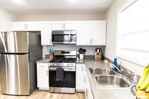 1441 Leahy St, Muskegon, MI 49442 - Photo 9