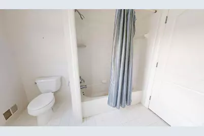 12832 Nautica Court, Van Buren Township, MI 48111 - Photo 25