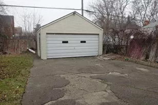 8205 E Outer Dr E, Detroit, MI 48213 - Photo 21