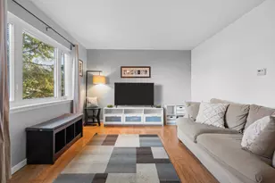 224 Wallace Dr, Saline, MI 48176 - Photo 3