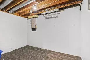 19 Thorncroft Ave, Battle Creek, MI 49017 - Photo 17