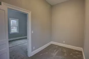 357 Cooper St, Jackson, MI 49201 - Photo 31