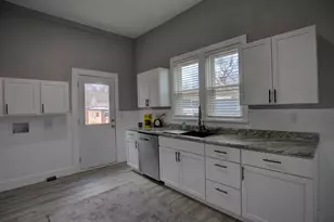 357 Cooper St, Jackson, MI 49201 - Photo 15