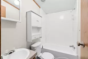 323 Oak Ridge St, Mason, MI 48854 - Photo 15