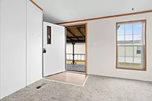 323 Oak Ridge St, Mason, MI 48854 - Photo 5