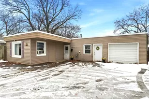 254 Holly St SW, Grand Rapids, MI 49548 - Photo 3