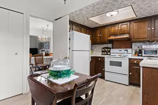 3320 Alpine Dr, Ann Arbor, MI 48108 - Photo 9