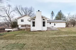 2277 W Huron River Dr, Ann Arbor, MI 48103 - Photo 3