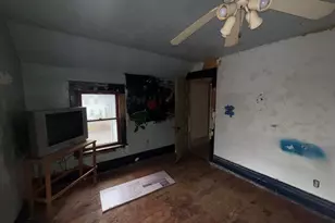 427 Monroe St, Marshall, MI 49068 - Photo 11