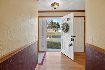 140 Shadowood Lane, Battle Creek, MI 49014 - Photo 3