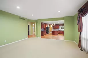 6569 Whispering Woods Dr, West Bloomfield, MI 48322 - Photo 9