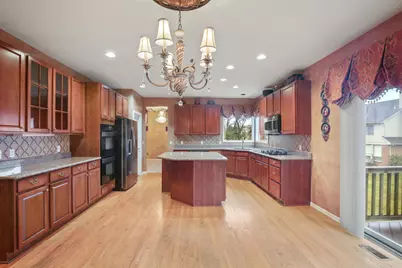 6569 Whispering Woods Drive, West Bloomfield, MI 48322 - Photo 5