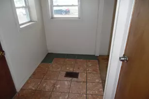 1802 W Argyle St, Jackson, MI 49202 - Photo 3