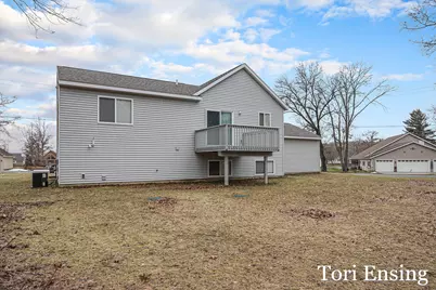 8802 Huron Drive, Howard City, MI 49329 - Photo 27