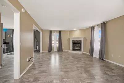 3094 Sundown Lane, Saginaw, MI 48603 - Photo 5